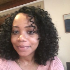 Meet your Posher, Alecia